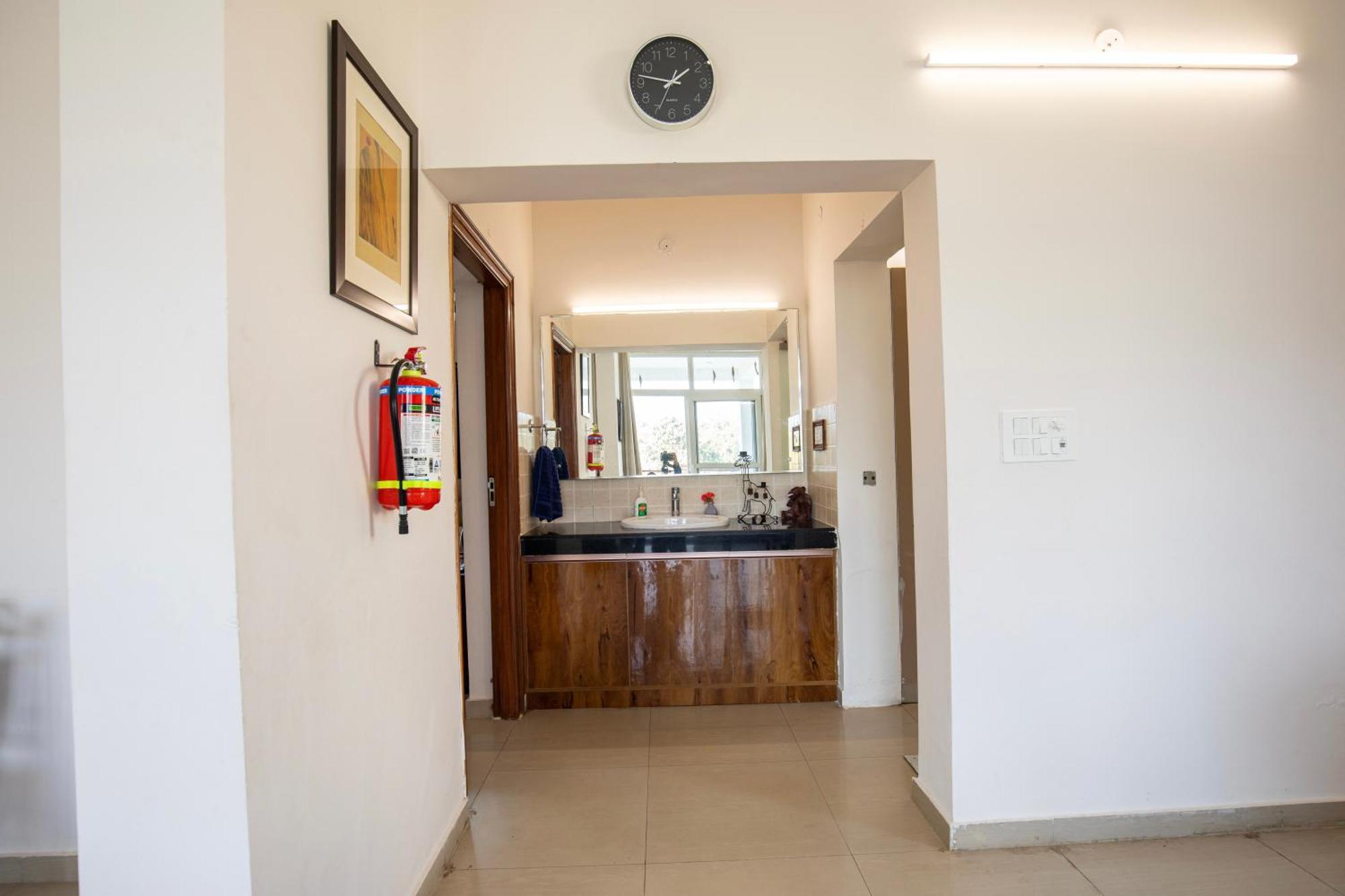 Lazy Fox Hideout - Panoramic View Cottage Dehradun Luaran gambar