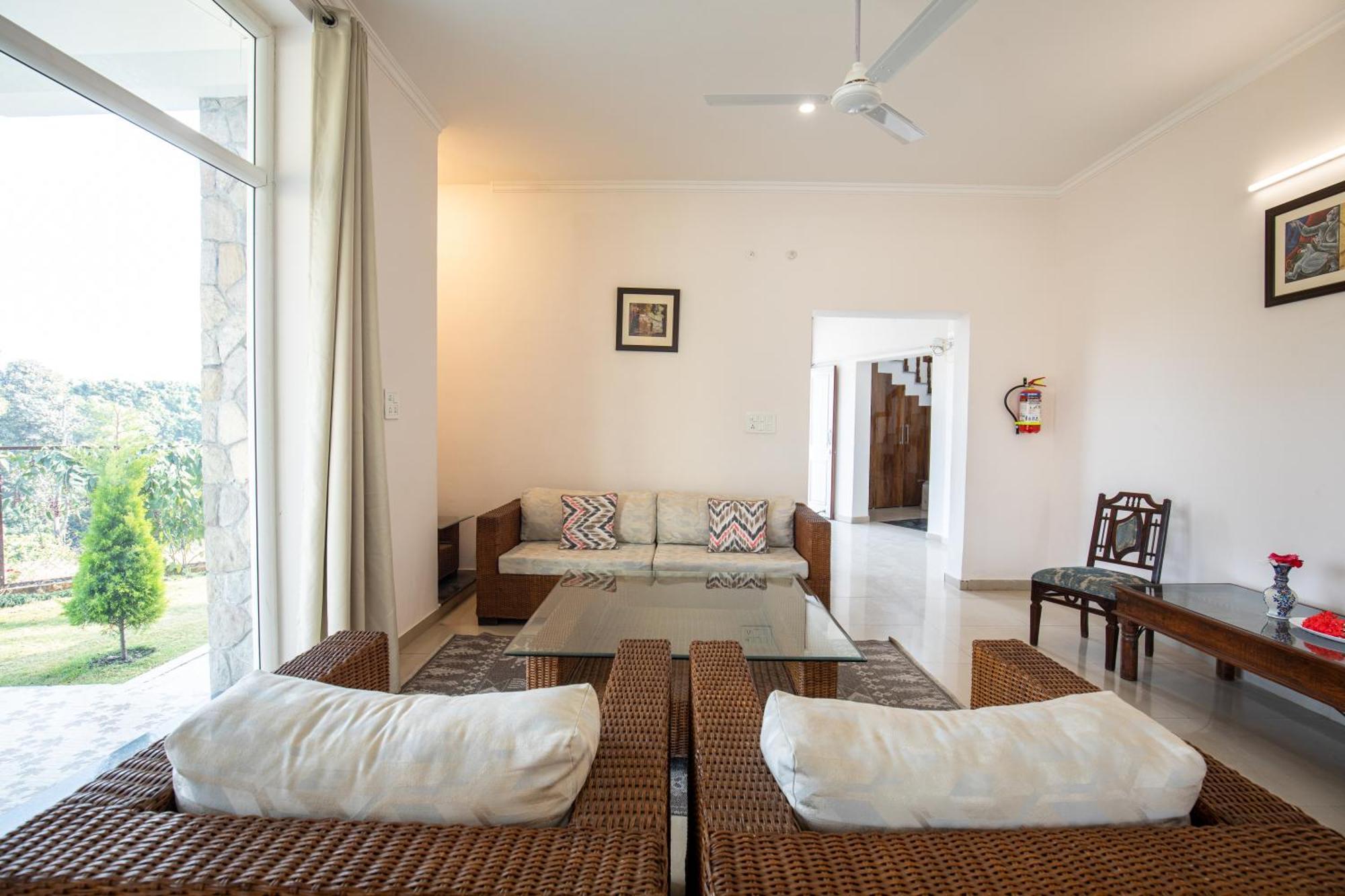 Lazy Fox Hideout - Panoramic View Cottage Dehradun Luaran gambar