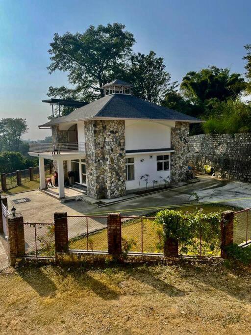 Lazy Fox Hideout - Panoramic View Cottage Dehradun Luaran gambar